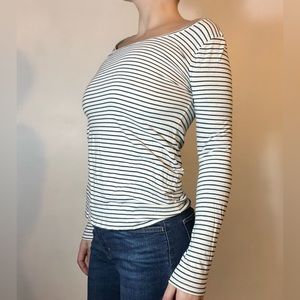 ANN TAYLOR Lightweight Tee